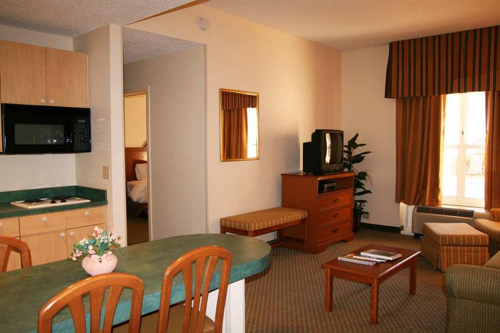 Hampton Inn & Suites Venice Bayside South Sarasota Room photo